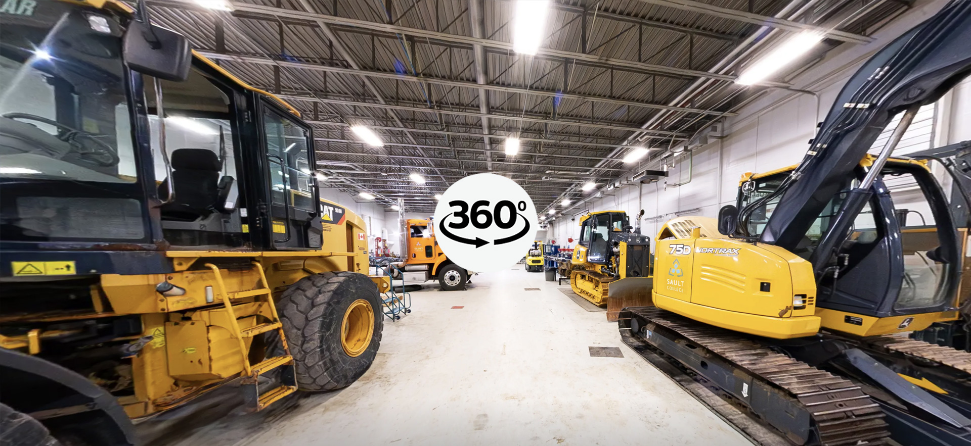 360 degree virtual tour icon over photo of Heavy Equipment Lab