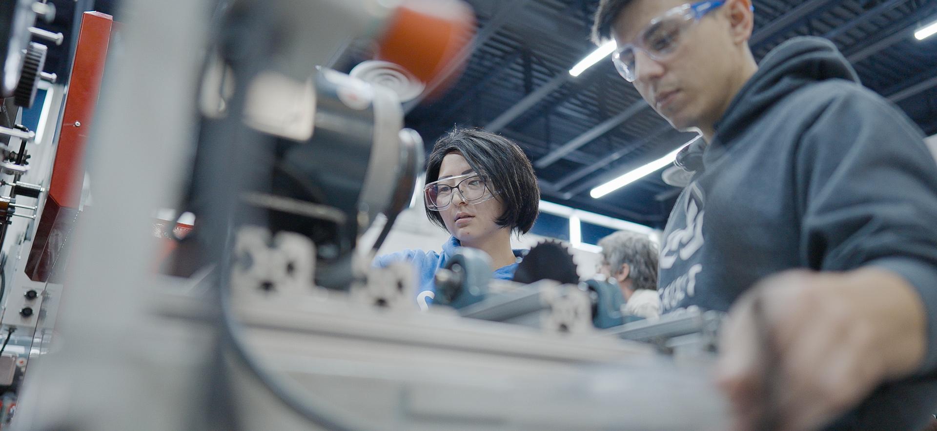 Mechanical Engineering students working in the Mechanical Lab